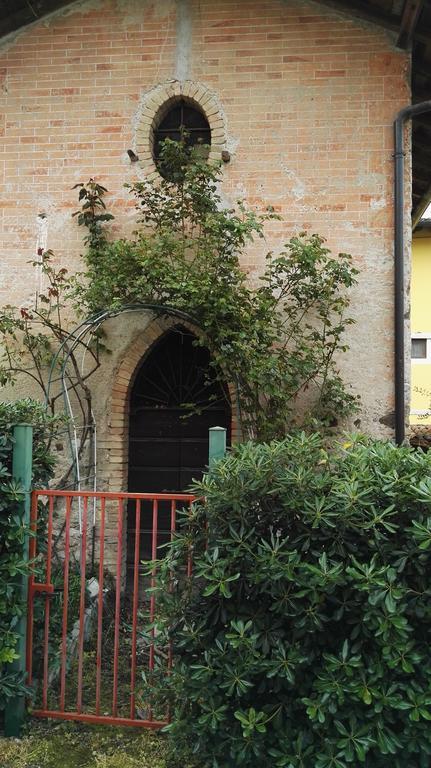Villa Agriturismo Licensi Del Bresa Monzambano Exterior foto