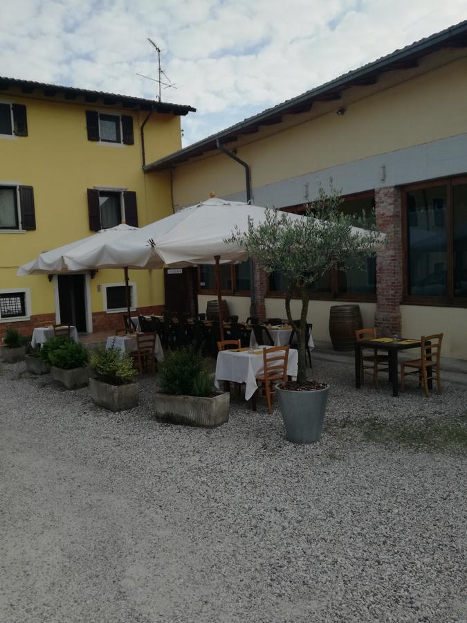 Villa Agriturismo Licensi Del Bresa Monzambano Exterior foto